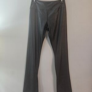 Olivaceous Classic Black Leggings